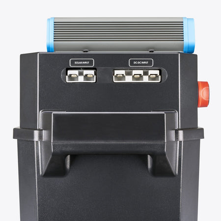 Hardkorr Battery Box Pro DC-DC - Anderson plug and solar input connections